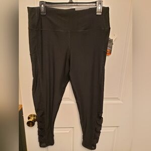 Womans RBX black leggings XL